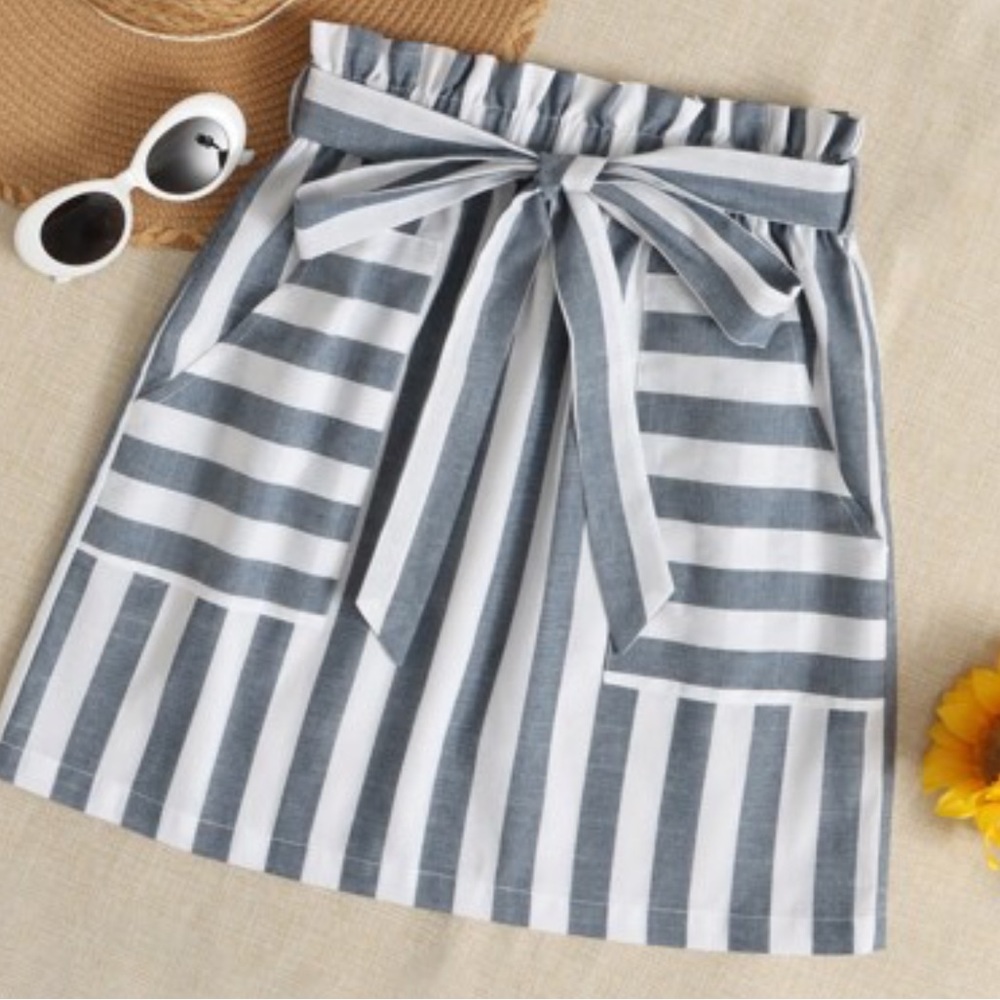 NWOT SHEIN Striped Paper Bag Waist Belted Skirt